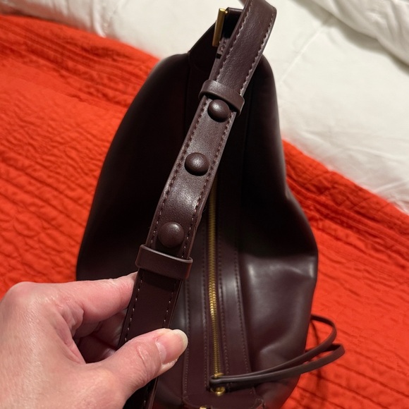 ZARA OVAL BAG BURGUNDY - Picture 9 of 17